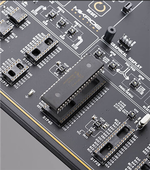 Mikroe MIKROE-3614 Easypic v8開発ボード